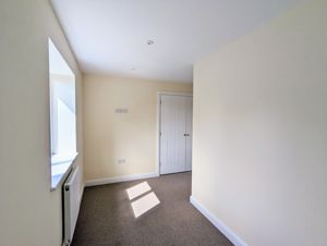 Photo 16- click for photo gallery